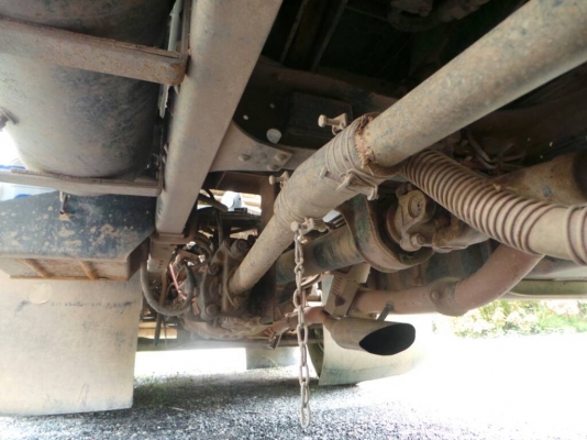 ISUZU NPR  ติดต่อปารวี  0839686255