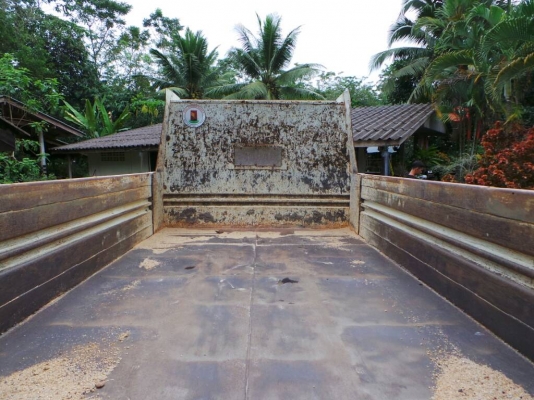 ISUZU NPR  ติดต่อปารวี  0839686255