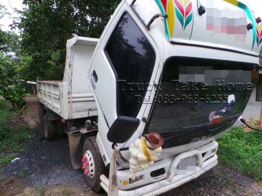 ISUZU NPR  ติดต่อปารวี  0839686255