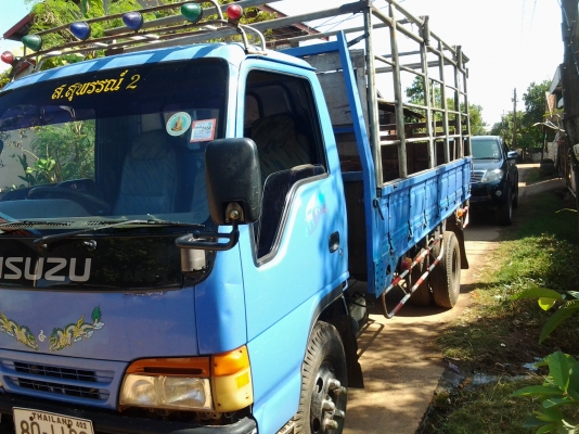 NKR 58LX5S เครื่อง110แรงม้าปี 40 NKR 58LX5S เครื่อง110แรงม้าปี 40