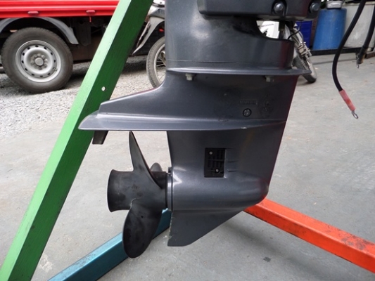 เครื่องเรือ YAMAHA 25 แรง 4STORKE นำเข้าจากญี่ปุ่น