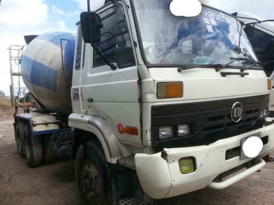 รถโม่ปูน 10ล้อ