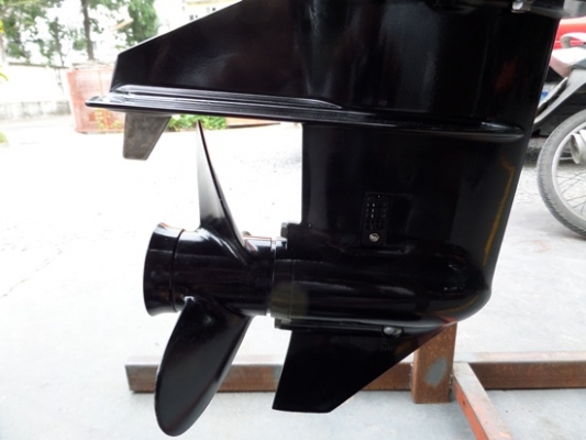 เครื่องเรือ MERCURY 9.9 แรง 4STROKE นำเข้าจากญี่ปุ่น