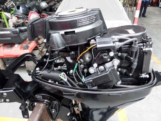 เครื่องเรือ MERCURY 9.9 แรง 4STROKE นำเข้าจากญี่ปุ่น