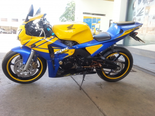cbr 400 y.92 คาร์บูไฟฟ้า เครื่องแน่น สีสวย ระบบไฟพร้อม ทะเบียนแท้ 85000 cbr 400 y.92 คาร์บูไฟฟ้า เครื่องแน่น สีสวย ระบบไฟพร้อม ทะเบียนแท้ 85000