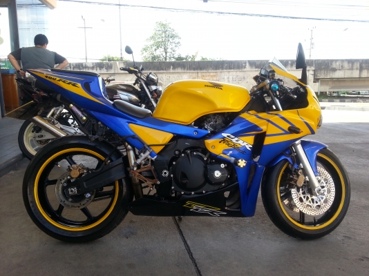 cbr 400 y.92 คาร์บูไฟฟ้า เครื่องแน่น สีสวย ระบบไฟพร้อม ทะเบียนแท้ 85000 cbr 400 y.92 คาร์บูไฟฟ้า เครื่องแน่น สีสวย ระบบไฟพร้อม ทะเบียนแท้ 85000