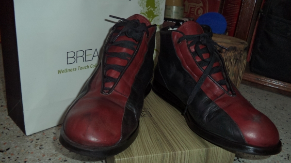 รองเท้าหนังแท้ LOGAN   SIZE 10 IN  ITALY   สวยพื้นเต็ม สภาพดี