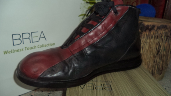 รองเท้าหนังแท้ LOGAN   SIZE 10 IN  ITALY   สวยพื้นเต็ม สภาพดี