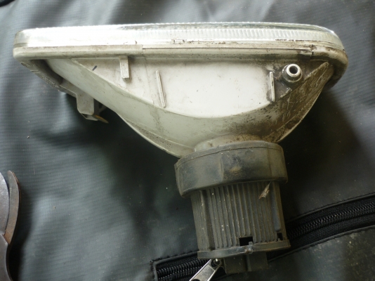 ไฟสปอร์ตไลท์ BMW E36 ข้างซ้าย ไฟสปอร์ตไลท์ BMW E36 ข้างซ้าย