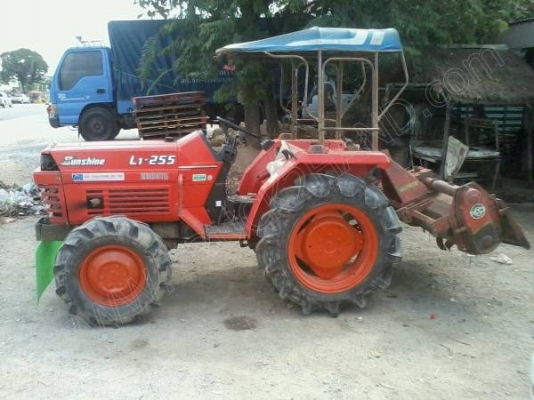 รถไถ ยี่ห้อ KUBOTA 25.5 แรง