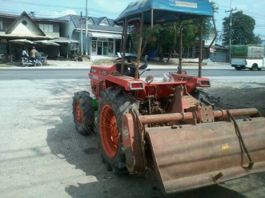 รถไถ ยี่ห้อ KUBOTA 25.5 แรง
