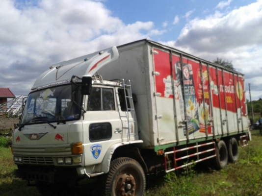 ขาย10ล้อ1เพลา ตู้แห้ง10บาน เครื่อง185แรง