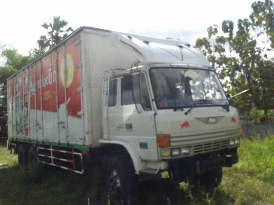 ขาย10ล้อ1เพลา ตู้แห้ง10บาน เครื่อง185แรง