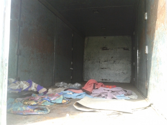 ขาย10ล้อ1เพลา ตู้แห้ง10บาน เครื่อง185แรง