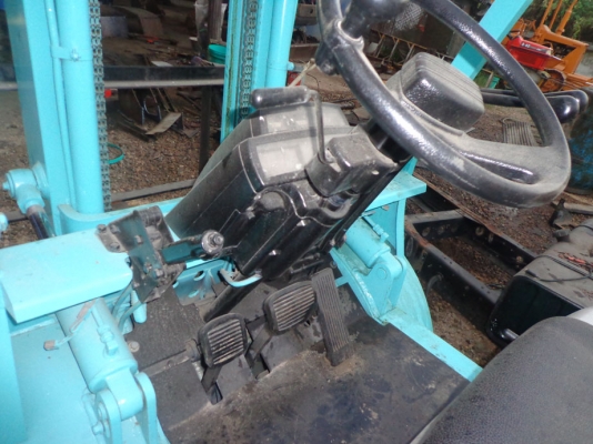 ขายรถยก MITSUBISHI FD25 เครื่องดีเซล ติดต่อคุณจิ๊ด โทร. 089-7949488