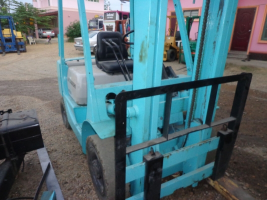 ขายรถยก MITSUBISHI FD25 เครื่องดีเซล ติดต่อคุณจิ๊ด โทร. 089-7949488