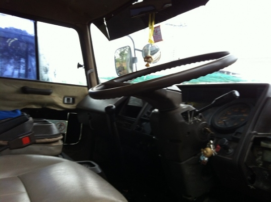 ขาย HINO FF 6 ล้อ มีตู้แห้ง