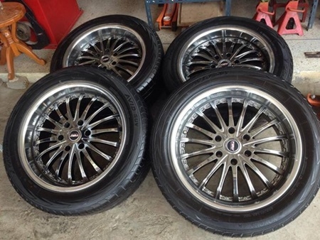 เเม็กขอบ20 6รู139 กว้าง9 ออฟ25 สีเเบล็คโครมขอบเงา พร้อมยาง Yokohama 265/50/20