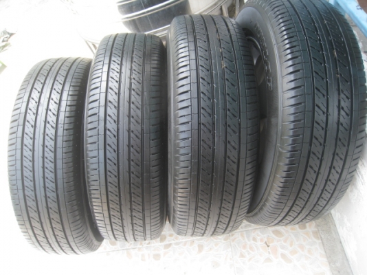 ขายล้อแม็ก Toyota vigo สีรมดำ 16"x6" et45 5รู114.3 + ยางปี13 สนใจติดต่อเล็กคลองสามครับ(081-3747940)