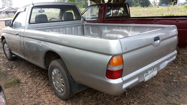 ***ขายแล้วครับขอบคุณ Truck2hand ขายกระบะตอนเดียว MITSU L200 STRADA 2.5ปี 41/98 เครื่องเดิมเกียร์เดิม แน่นดีแรง ช่วงล่างคัสซีสวยไม่มีผุ กระบะสวยพื้นดีไม่ผุ หน้า-หลังเดิมไม่เคยชนหนัก สีสวย ยางดี4เส้น หัวเก๋งสวยไม่ผุ ภายในสวยคอนโซลครบ พ.ธรรมดา แอร์ พร้อมใช้