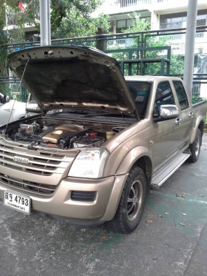 ดีแม็กสี่ประตูสวยๆมาแล้วเครื่องไฮเท็คกระจกไฟฟ้าปี06