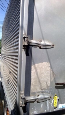 รถอีซูซุ 6 ล้อ ตู้แห้ง 88 แรงม้า ปี 43 สนใจติดต่อ 081 - 6079515 รถอีซูซุ 6 ล้อ ตู้แห้ง 88 แรงม้า ปี 43 สนใจติดต่อ 081 - 6079515