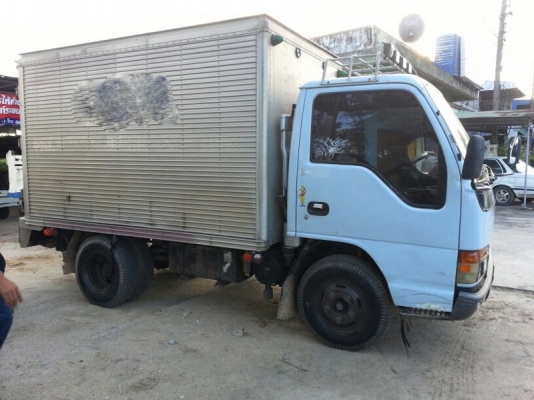 รถอีซูซุ 6 ล้อ ตู้แห้ง 88 แรงม้า ปี 43 สนใจติดต่อ 081 - 6079515 รถอีซูซุ 6 ล้อ ตู้แห้ง 88 แรงม้า ปี 43 สนใจติดต่อ 081 - 6079515