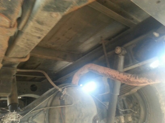 รถอีซูซุ 6 ล้อ ตู้แห้ง 88 แรงม้า ปี 43 สนใจติดต่อ 081 - 6079515 รถอีซูซุ 6 ล้อ ตู้แห้ง 88 แรงม้า ปี 43 สนใจติดต่อ 081 - 6079515