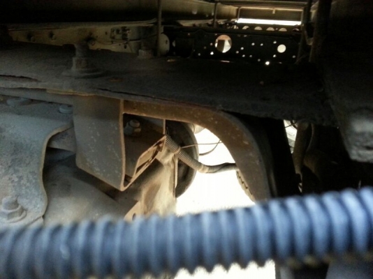 รถอีซูซุ 6 ล้อ ตู้แห้ง 88 แรงม้า ปี 43 สนใจติดต่อ 081 - 6079515 รถอีซูซุ 6 ล้อ ตู้แห้ง 88 แรงม้า ปี 43 สนใจติดต่อ 081 - 6079515