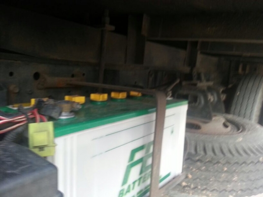 รถอีซูซุ 6 ล้อ ตู้แห้ง 88 แรงม้า ปี 43 สนใจติดต่อ 081 - 6079515 รถอีซูซุ 6 ล้อ ตู้แห้ง 88 แรงม้า ปี 43 สนใจติดต่อ 081 - 6079515