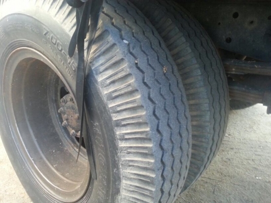 รถอีซูซุ 6 ล้อ ตู้แห้ง 88 แรงม้า ปี 43 สนใจติดต่อ 081 - 6079515 รถอีซูซุ 6 ล้อ ตู้แห้ง 88 แรงม้า ปี 43 สนใจติดต่อ 081 - 6079515