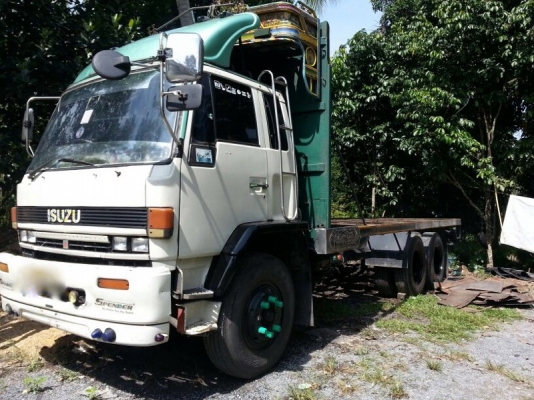 รถอีซูซุ 10 ล้อ พื้นเรียบ เปลื่ยนเครื่อง 230 แรงม้า.  สนใจติดต่อ 081 - 6079515