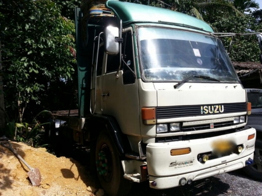 รถอีซูซุ 10 ล้อ พื้นเรียบ เปลื่ยนเครื่อง 230 แรงม้า. สนใจติดต่อ 081 - 6079515 รถอีซูซุ 10 ล้อ พื้นเรียบ เปลื่ยนเครื่อง 230 แรงม้า. สนใจติดต่อ 081 - 6079515