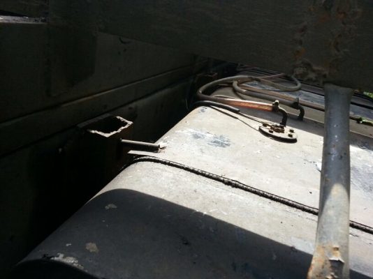 รถอีซูซุ 10 ล้อ พื้นเรียบ เปลื่ยนเครื่อง 230 แรงม้า. สนใจติดต่อ 081 - 6079515 รถอีซูซุ 10 ล้อ พื้นเรียบ เปลื่ยนเครื่อง 230 แรงม้า. สนใจติดต่อ 081 - 6079515