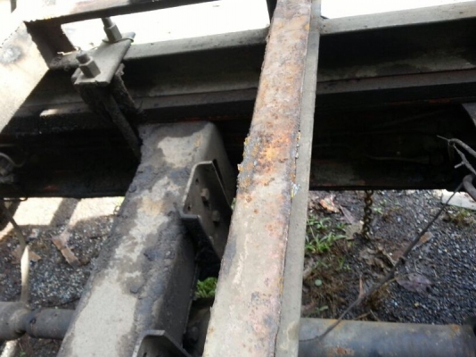 รถอีซูซุ 10 ล้อ พื้นเรียบ เปลื่ยนเครื่อง 230 แรงม้า. สนใจติดต่อ 081 - 6079515 รถอีซูซุ 10 ล้อ พื้นเรียบ เปลื่ยนเครื่อง 230 แรงม้า. สนใจติดต่อ 081 - 6079515