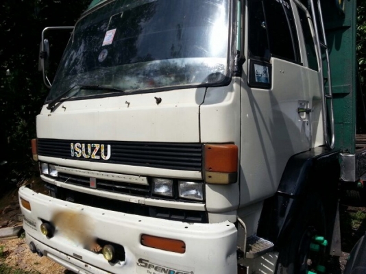 รถอีซูซุ 10 ล้อ พื้นเรียบ เปลื่ยนเครื่อง 230 แรงม้า. สนใจติดต่อ 081 - 6079515 รถอีซูซุ 10 ล้อ พื้นเรียบ เปลื่ยนเครื่อง 230 แรงม้า. สนใจติดต่อ 081 - 6079515