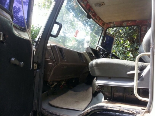 รถอีซูซุ 10 ล้อ พื้นเรียบ เปลื่ยนเครื่อง 230 แรงม้า. สนใจติดต่อ 081 - 6079515 รถอีซูซุ 10 ล้อ พื้นเรียบ เปลื่ยนเครื่อง 230 แรงม้า. สนใจติดต่อ 081 - 6079515