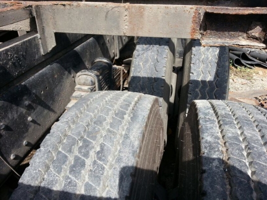 รถอีซูซุ 10 ล้อ พื้นเรียบ เปลื่ยนเครื่อง 230 แรงม้า. สนใจติดต่อ 081 - 6079515 รถอีซูซุ 10 ล้อ พื้นเรียบ เปลื่ยนเครื่อง 230 แรงม้า. สนใจติดต่อ 081 - 6079515