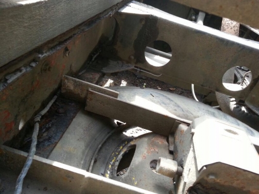 รถอีซูซุ 10 ล้อ พื้นเรียบ เปลื่ยนเครื่อง 230 แรงม้า. สนใจติดต่อ 081 - 6079515 รถอีซูซุ 10 ล้อ พื้นเรียบ เปลื่ยนเครื่อง 230 แรงม้า. สนใจติดต่อ 081 - 6079515