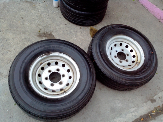 ขายกะทะผ่าขอบ14 พร้อมยาง ราคาถูก 6รู ยางปี11 เก็บไว้ไม่ได้ใช้