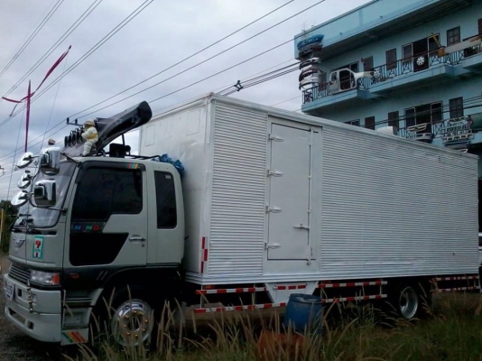 ขายรถ6 ล้อฮีโน่ ยาว7.20 ตู้ทึบ เครื่อง195 HO7D