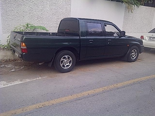 ขอขายวันนี้วันเดียว ด่วนๆครับ ถูกมากเเล้ว สตาด้า 4 ประตู ขอขายวันนี้วันเดียว ด่วนๆครับ ถูกมากเเล้ว สตาด้า 4 ประตู