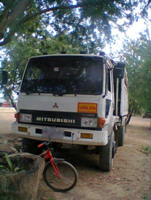 ขายรถบรรทุกสิบล้อดั๊มพ์ Mitsubishi turbo แท้ เครื่องเดิม6d16 turbo 10 เกียร์ เบรกใหญ่ กระบะเหล็กข้างเรียบ