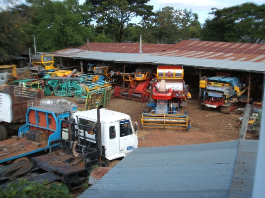 เลิกกิจการ ขายรถสิบล้อ หกล้อ รถเกี่ยวข้าว รถดรัม รถเทลเลอร์ รถแบ็คโฮ อะไหล่รถเกี่ยวข้าว อะไหล่รถแม๊คโคร เลิกกิจการ ขายรถสิบล้อ หกล้อ รถเกี่ยวข้าว รถดรัม รถเทลเลอร์ รถแบ็คโฮ อะไหล่รถเกี่ยวข้าว อะไหล่รถแม๊คโคร