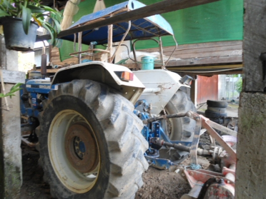 ขาย FORD  6610 ขับเคลื่อน 2 เพลา