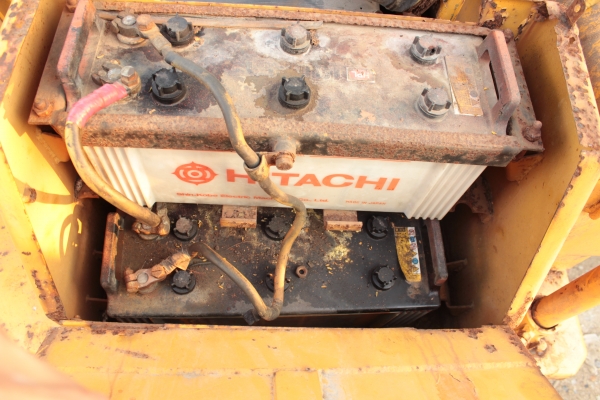 ขายรถแทรกเตอร์ดันดิน KOMATSU D30P-15 4สูบ ราคา 430,000บาท ขายรถแทรกเตอร์ดันดิน KOMATSU D30P-15 4สูบ ราคา 430,000บาท