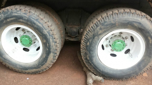 **830,000 บ.ต่อรอง**ขาย10ล้อ2เพลาดั๊ม HINO FM177 วางเครื่องHO7C 185HP แห้งแรง ไม่เยิ้ม ช่วงล่างคัสซีดีไม่ผุไม่บวม สโลวครบ กระบะดั๊มข้างเรียบ ยางสวย10เส้น หัวสวยภายในคอนโซลครบ เบรคทริฟฟี่ พร้อมใช้ พร้อมลุยงาน เอกสารครบ ราคาต่อรองได้เด้อ พี่น้องครับ