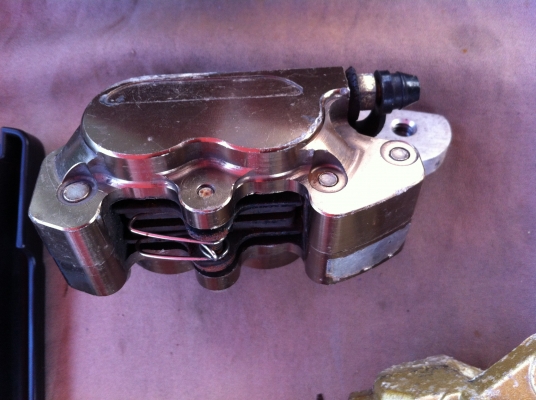 ขายครับ ปั๊มเบรก โช๊คหน้า