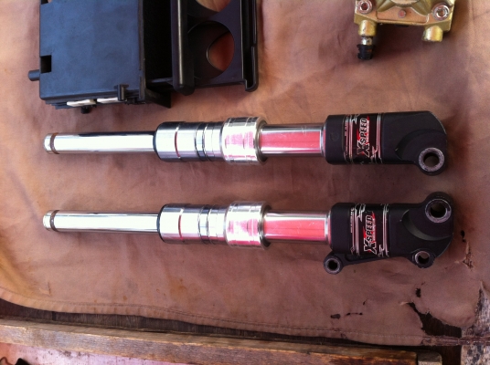 ขายครับ ปั๊มเบรก โช๊คหน้า