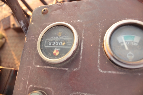 ขายแบคโฮ KOMATSU PC10-5 3สูบ ราคา 215,000 บาท ขายแบคโฮ KOMATSU PC10-5 3สูบ ราคา 215,000 บาท